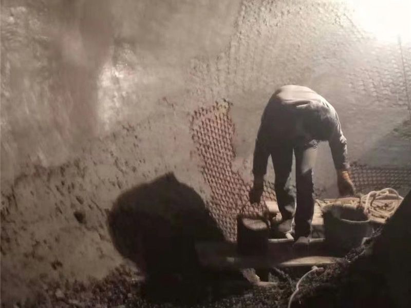 高強耐磨料施工現(xiàn)場